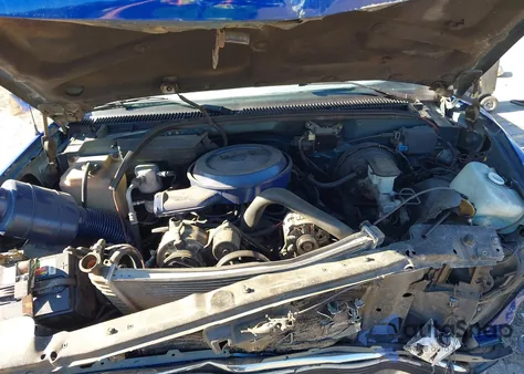 1992 Chevrolet Gmt-400 C1500 from USA, damaged, VIN 2GCEC19H6N1240046